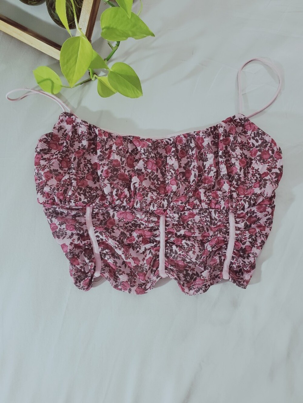 GARAGE Floral Ruffled Smock Pleated Rose Cami Crop Top - Picture 2 of 11